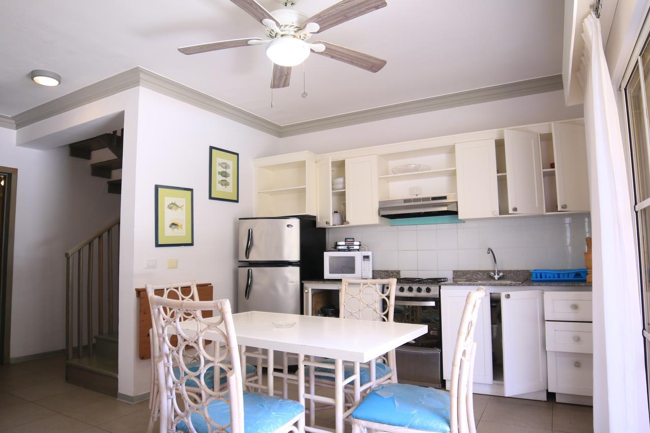 Residencial Las Palmeras De Willy Hotel Boca Chica Buitenkant foto